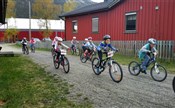 Dagens sykkeltrening foregår på Harpefoss