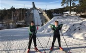 Sverre og Andreas deltar på Ungdommens Holmenkollrenn